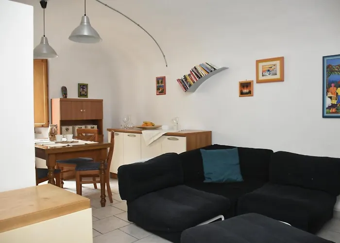 Casa Vacanze E Brevi Periodi Alla Porta Etrusca La Panchina Al Sole